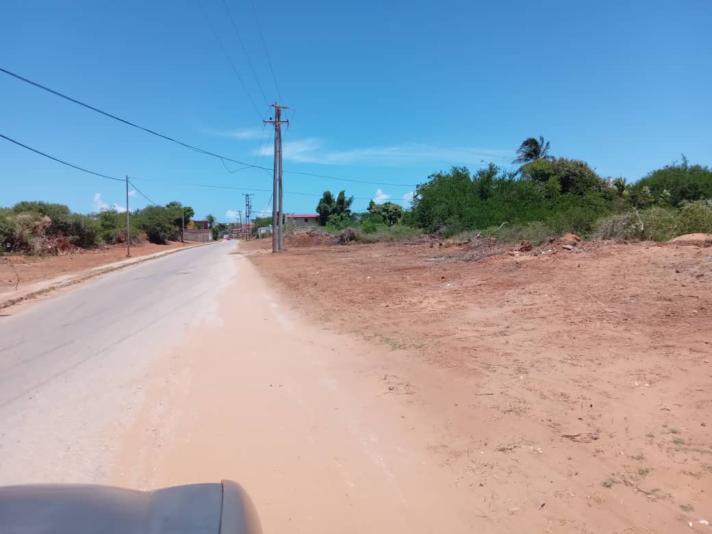 Excelente lote de terreno cerca de Playa El Agua