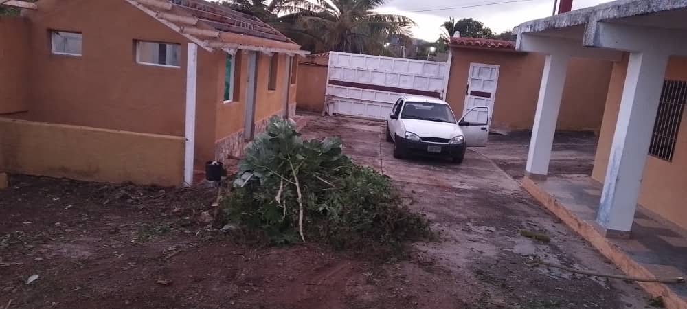 IMPORTANTE LOTE DE TERRENO CON  BIENECHURÍAS PARA DESARROLLO TURISTICO
